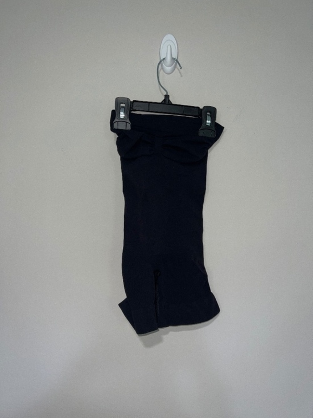SKIMS SEAMLESS SCULPT STRAPLESS SHORTIE BODYSUIT BLACK ONYX XS m